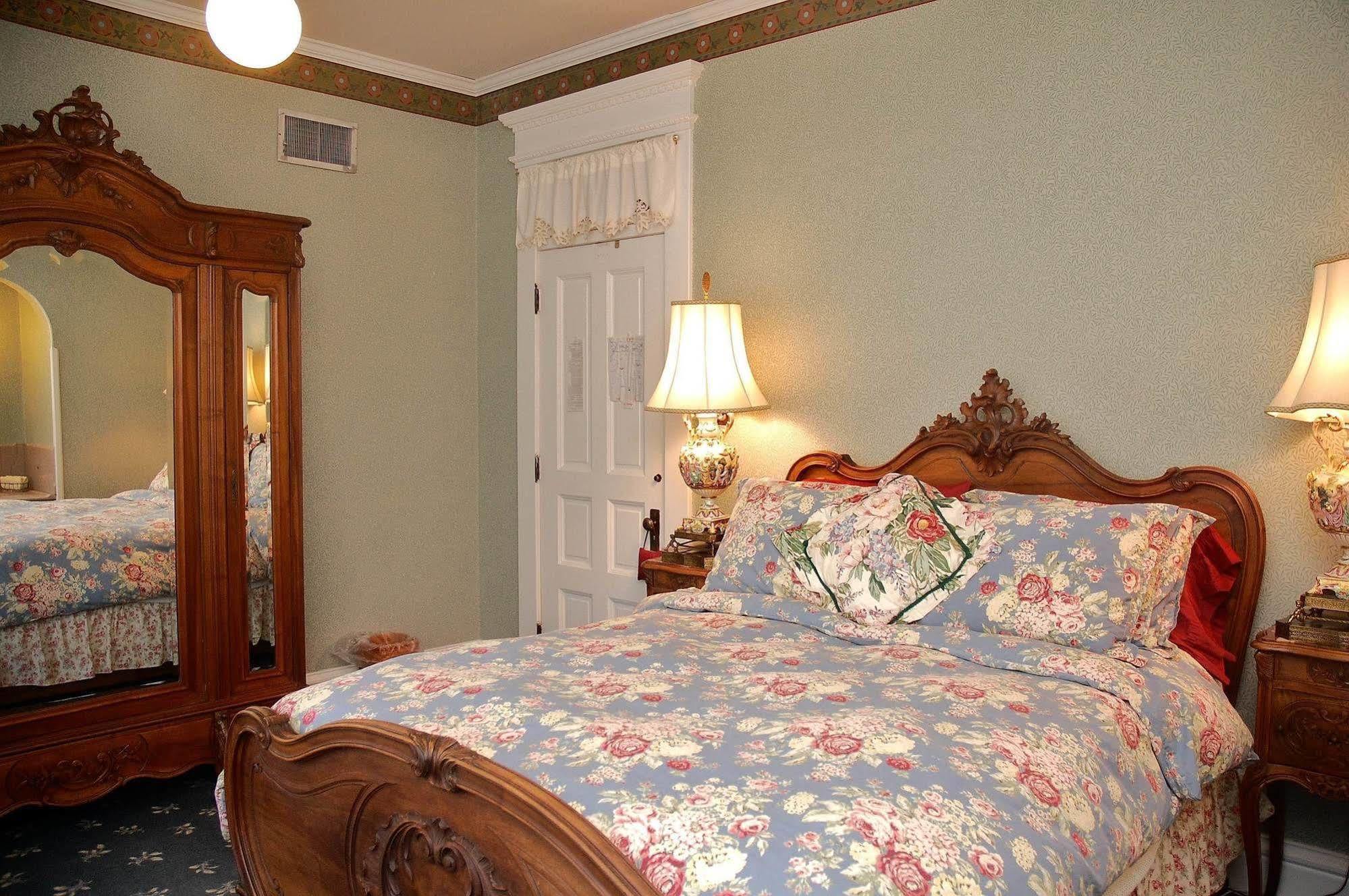 The Grand Anne Bed And Breakfast Keokuk Exterior foto